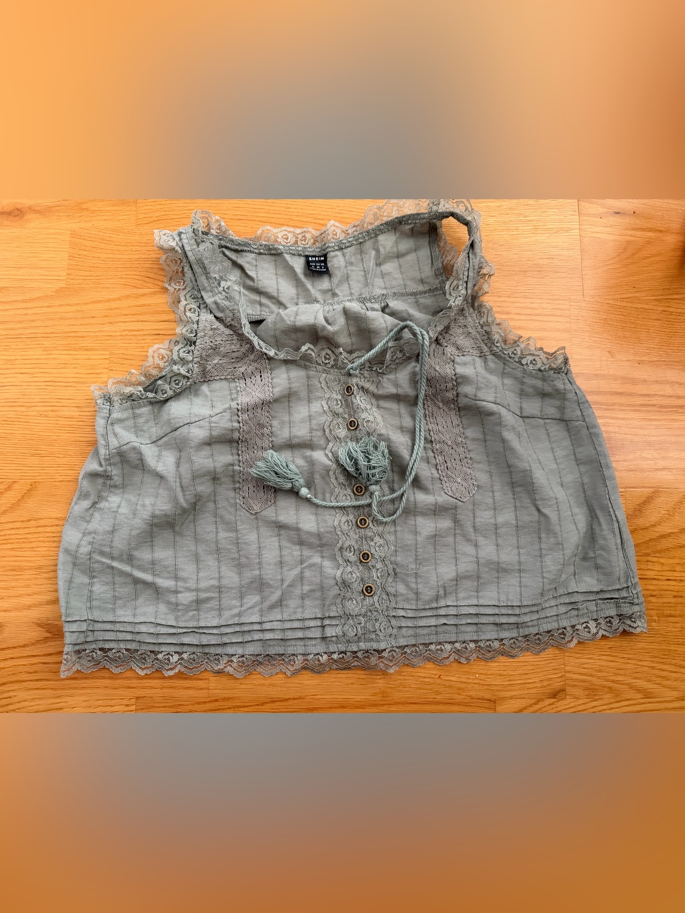 SHEIN Sage Green Lace-Trim Sleeveless Crop Top
